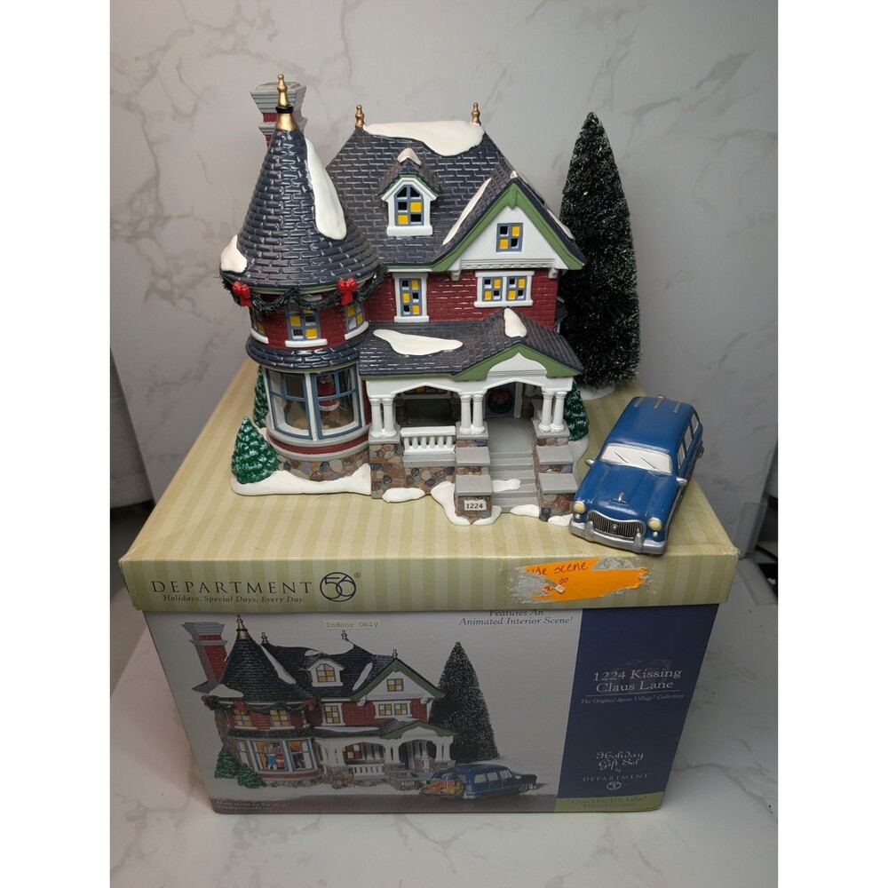 Department 56 1224 Kissing Claus Lane Animated Gift Set w/ Box Car